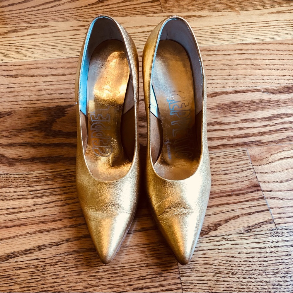 Gold Vintage Heels